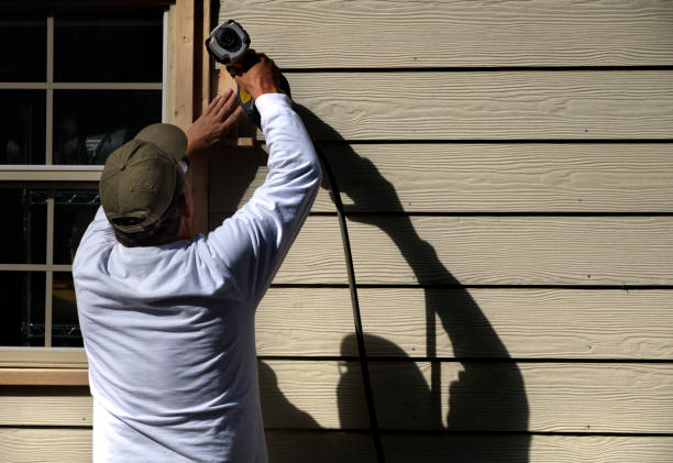 Siding Removal and Disposal in Dahlonega, GA